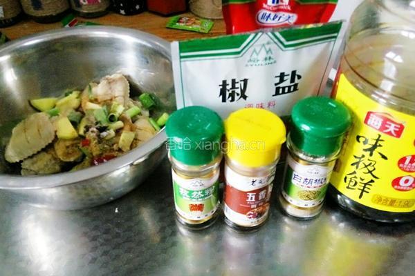 香酥鸡翅中的做法图解2