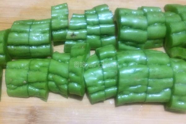 鲜虾瑶柱苦瓜鸡蛋汤的做法图解4