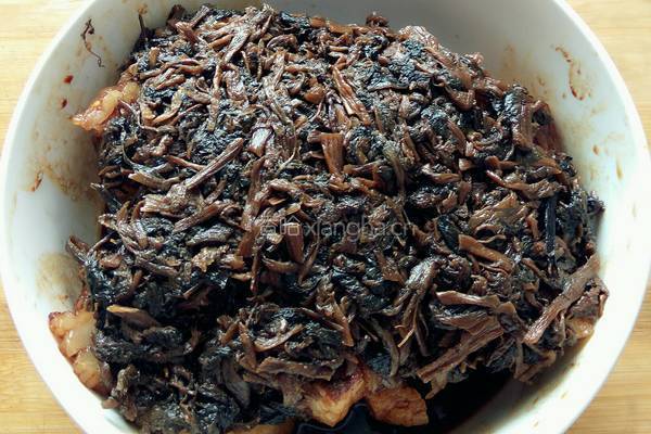 梅干菜扣五花肉的做法图解12