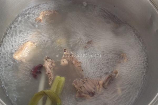葱油鸡汤面的做法图解3