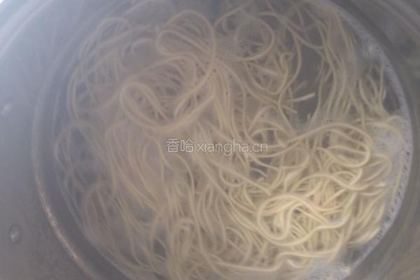 葱油鸡汤面的做法图解4