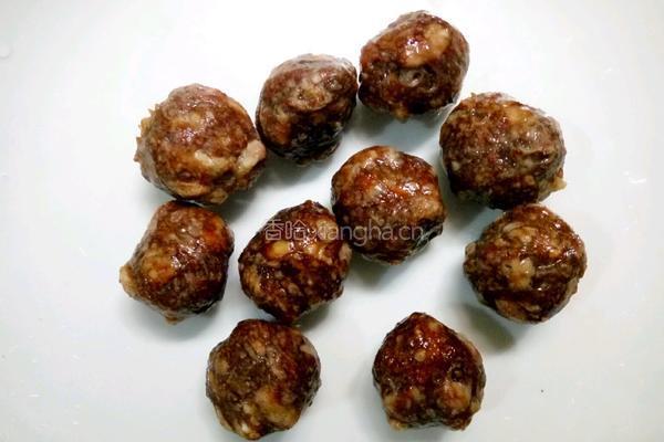 番茄丸子汤的做法图解3