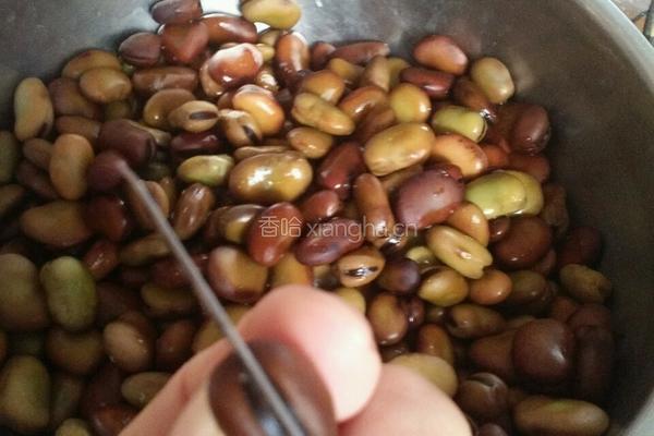 焦酥兰花豆的做法图解2