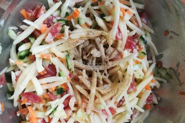 土豆腊肠什锦饼的做法图解2