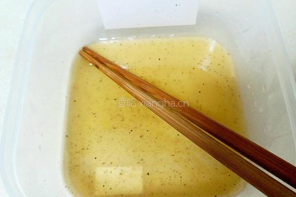 鸡肉蔬菜沙拉的做法图解3