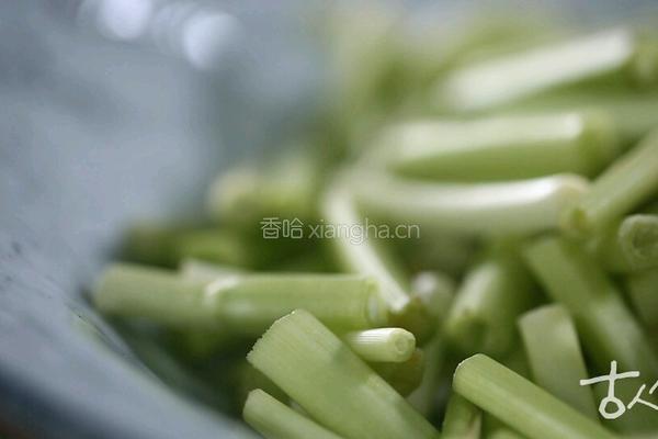 芹菜羹的做法图解3