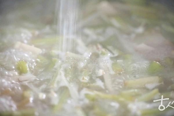 芹菜羹的做法图解7