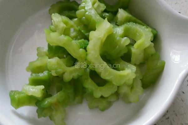 夏日凉拌素三丝的做法图解3