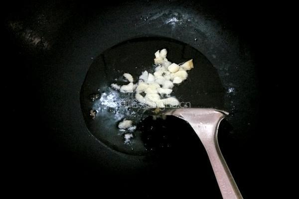 紫苏黄瓜炒肉的做法图解4