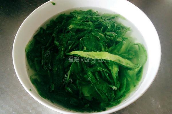 爽口苦瓜的做法图解3