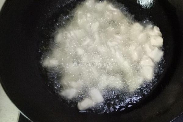 辣子鸡丁的做法图解3