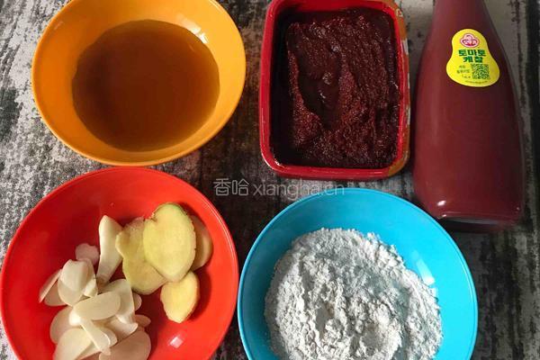鲅鱼炖萝卜的做法图解3