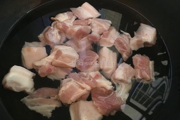 鹌鹑蛋红烧肉的做法图解4