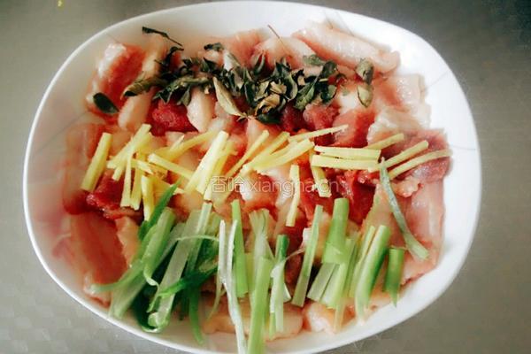 辣的肉的做法图解2