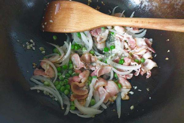 圣女果培根意大利面的做法图解9