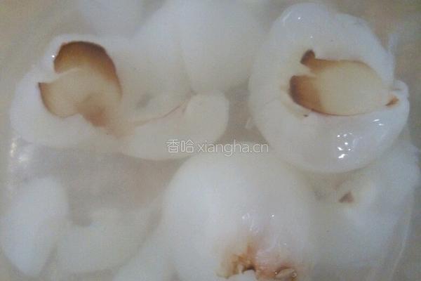 荔枝香蕉糖水的做法图解5