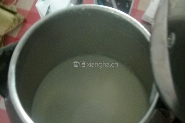 奶绿的做法图解1