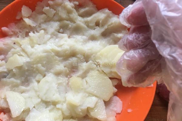 土豆肉饼的做法图解3