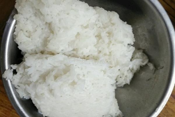 清爽炒饭的做法图解1