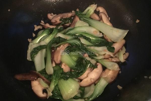 香菇炒上海青的做法图解4