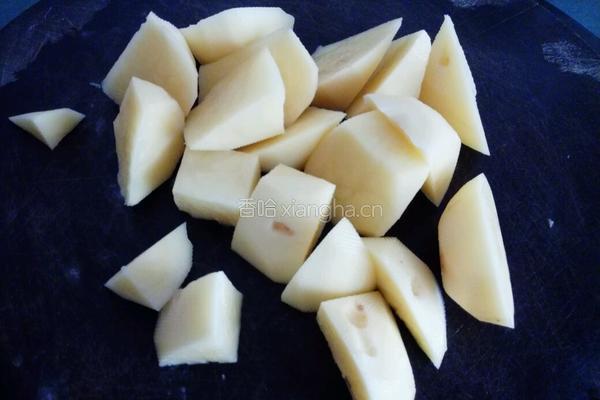 肉沫土豆泥的做法图解1