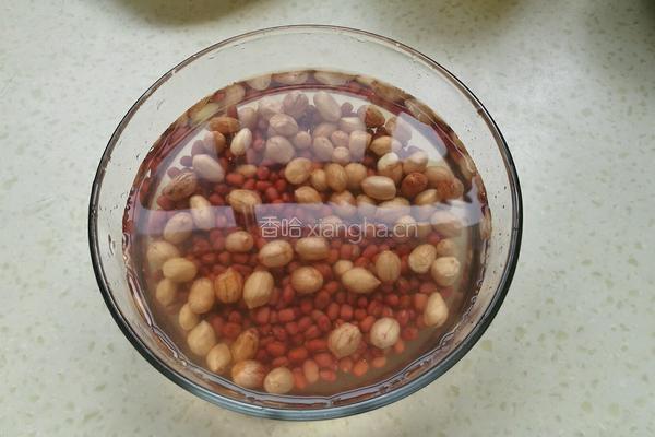 红豆花生糯米粽的做法图解2