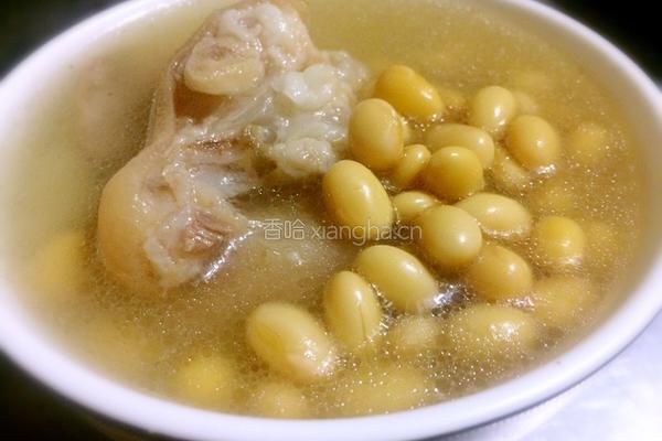 水蜜桃黄豆猪手汤的做法图解8