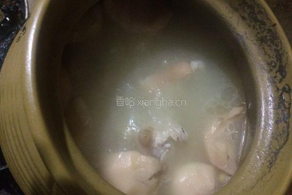 水蜜桃黄豆猪手汤的做法图解6