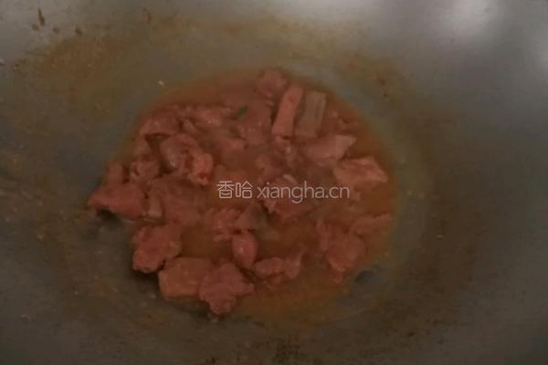 芥兰炒排骨的做法图解2
