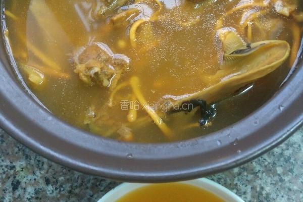 鸭肉煲鲜虫草花的做法图解10