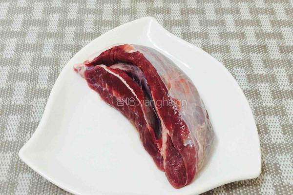 卤牛肉的做法图解3
