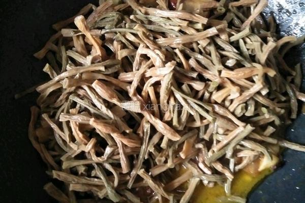 干豆角烧肉的做法图解12