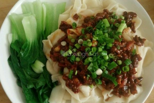 酱爆牛肉皮带面的做法图解11