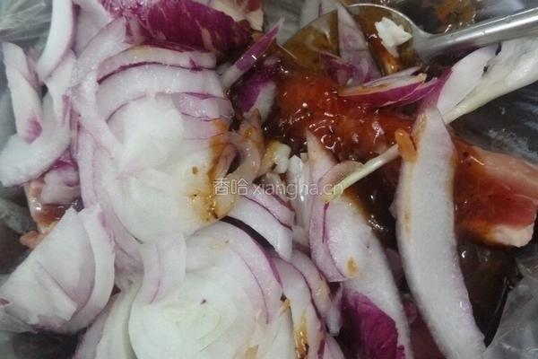 黑椒排骨腊味煲仔饭的做法图解3