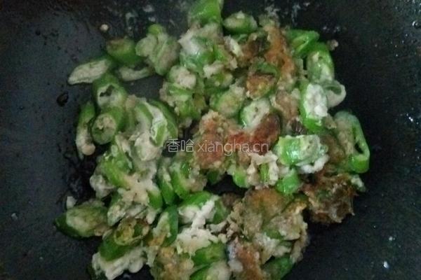 干煎青椒的做法图解3