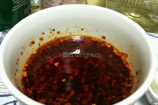油泼辣子一道菜 无辣不欢