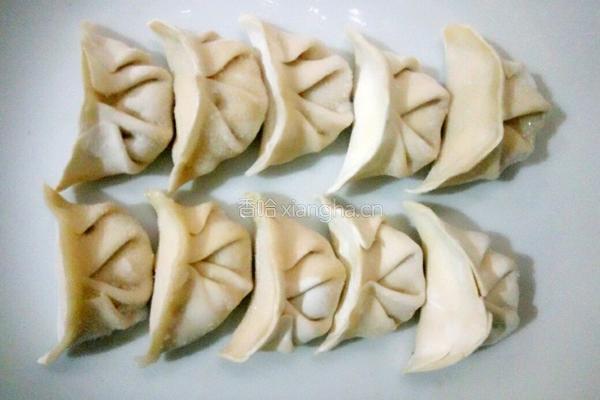 煎速冻饺子的做法图解1