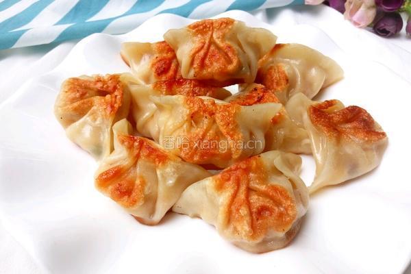 煎速冻饺子的做法图解6