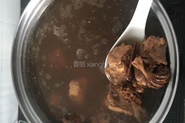 羊肚菌猪骨汤的做法图解6