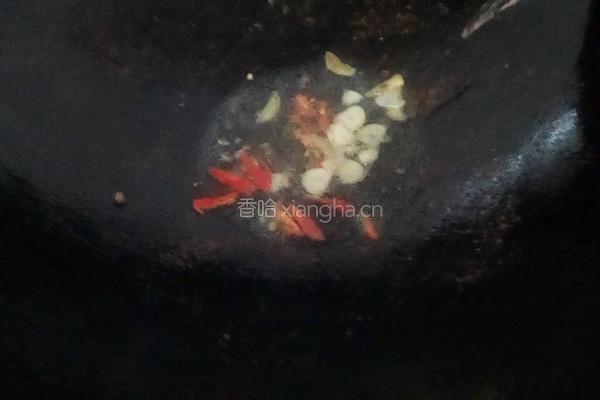 青椒腐竹炒牛肉的做法图解8