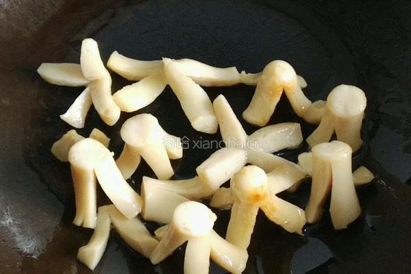 椰油煎泥肠的做法图解3