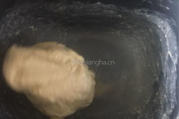 花朵豆沙面包的做法图解4
