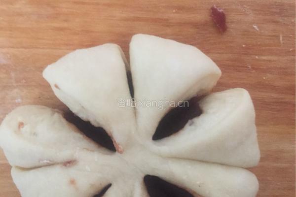 花朵豆沙面包的做法图解10