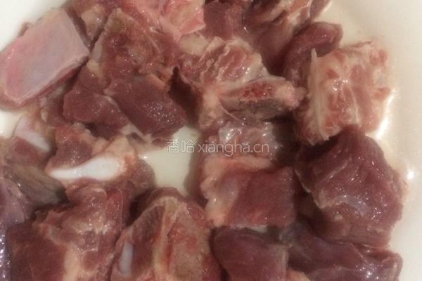 灯芯草花生排骨冬瓜汤的做法图解3