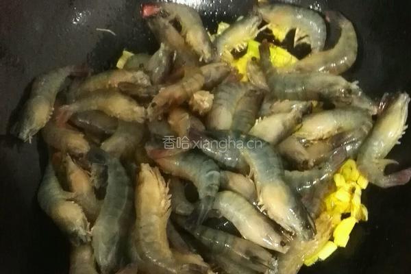 吮指啤酒虾的做法图解4