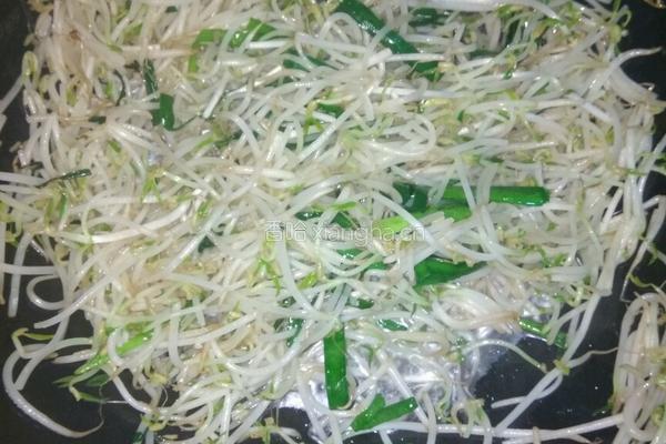 韭菜炒豆芽的做法图解4