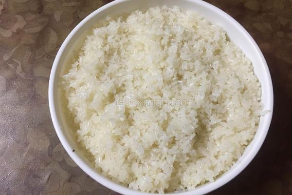 肉松蛋黄烧卖的做法图解1