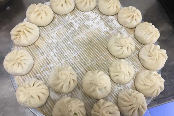 酱肉豆角包子的做法图解5