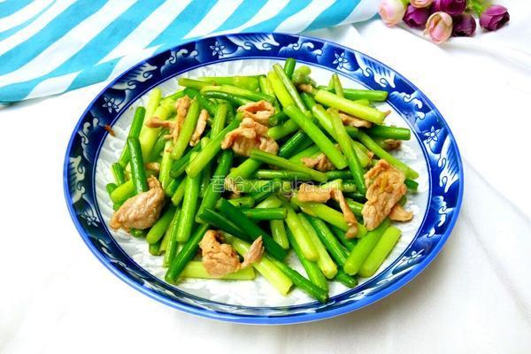 蒜苔炒肉的做法图解7
