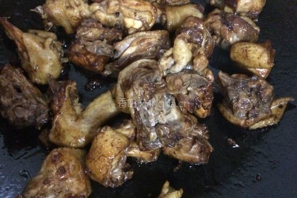 家常土豆炖鸡的做法图解5